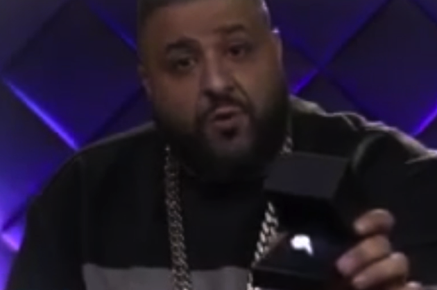 dj-khaled-proposes-to-nicki-minaj-just-sayin-2093268