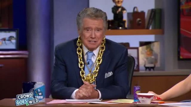 5368714-Chainz-raps-with-Crowd-Goes-Wild