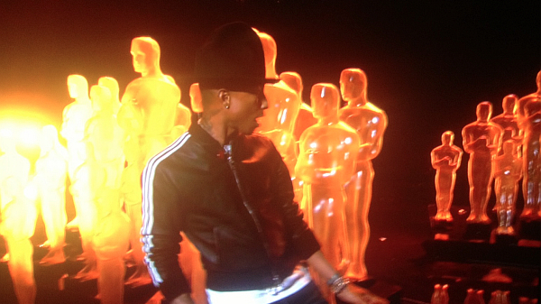 pharrell-happy-academy-awards-oscars-600x337