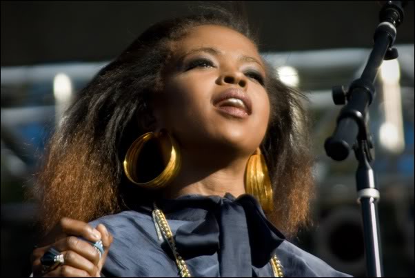 Lauryn Hill Brings Out Kids, Pras at Rock the Bells Festival